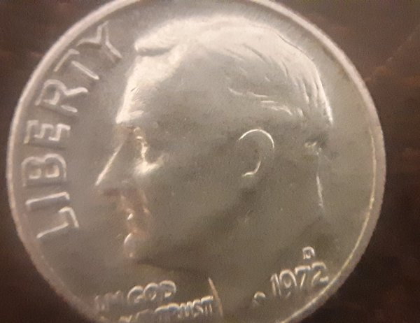 I-Found-A-1972-D-Dime-That-Looks-Like-The-U-Is-Missing-From-The-Epu